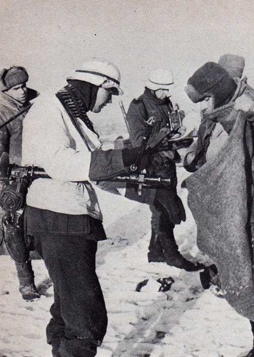 Soviet POW's being questioned