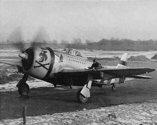 Thunderbolt of the 353rd FS