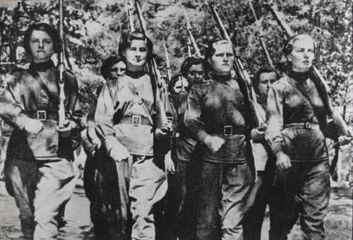 Training for Kościuszko Division.