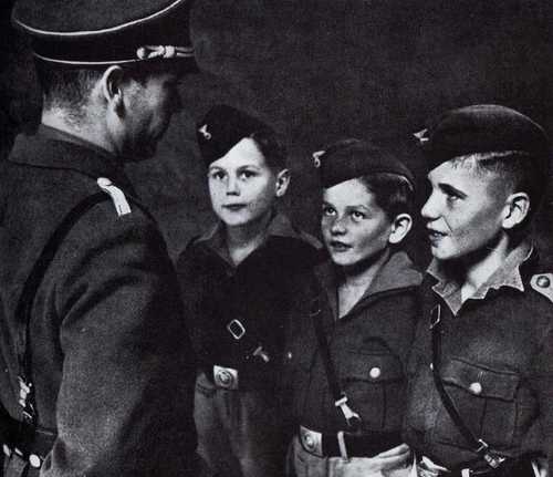 Napola pupils and instructor
