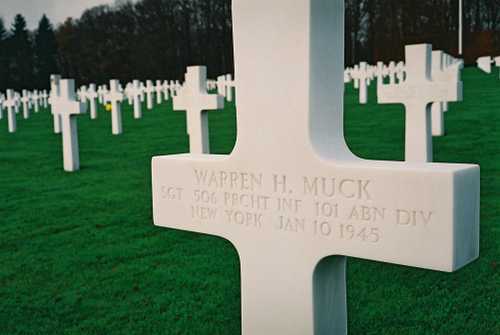 Grave marker of Sgt. Warren "Skip" Muck