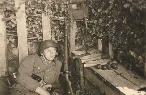 Waiting enemy