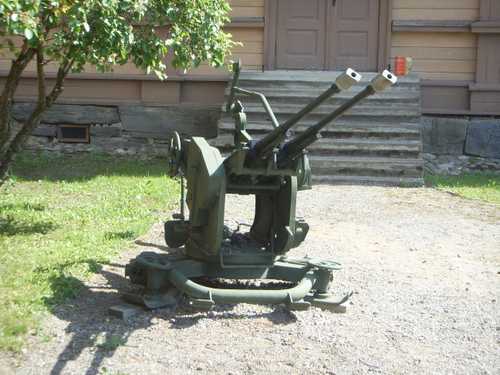 Anti- aircraft gun