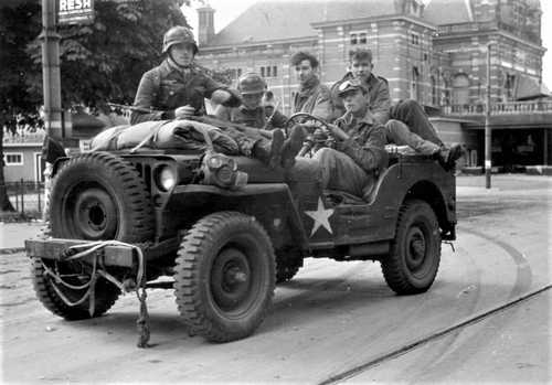 Captured paratroopers