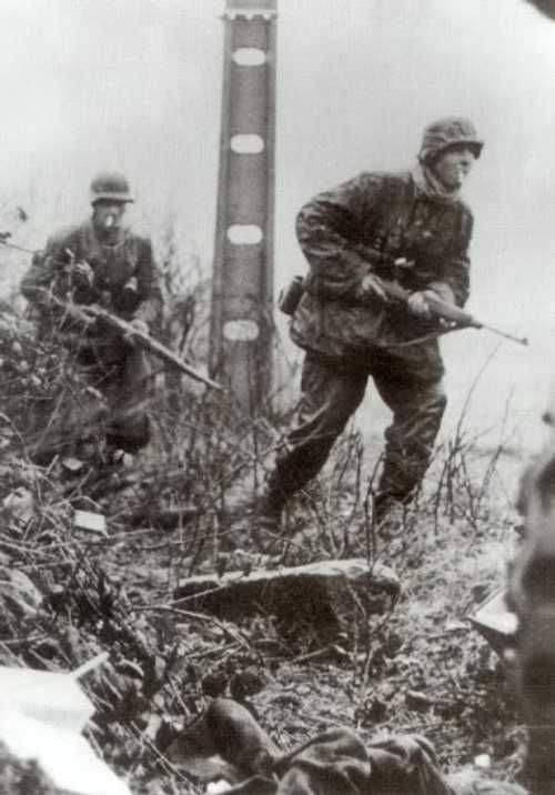 Wehrmacht soldier using U.S Carbine