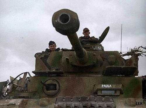 Panzer IV close-up (col.)
