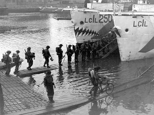 Embarkation of Canadians