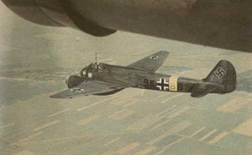 JU885