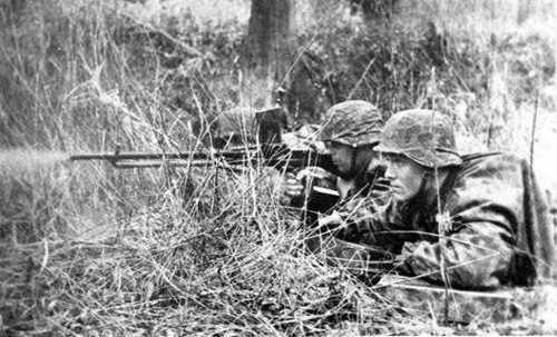 Machine gunners in action