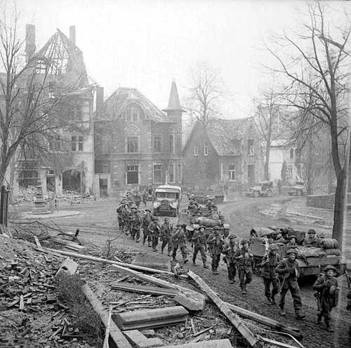 British Forces advancing