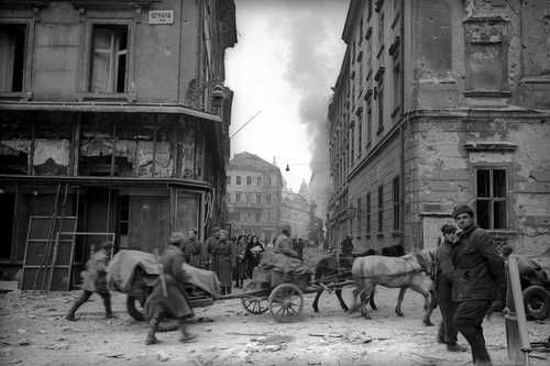 Non-combatant activity downtown Budapest