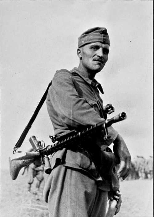 Hungarian machine gunner