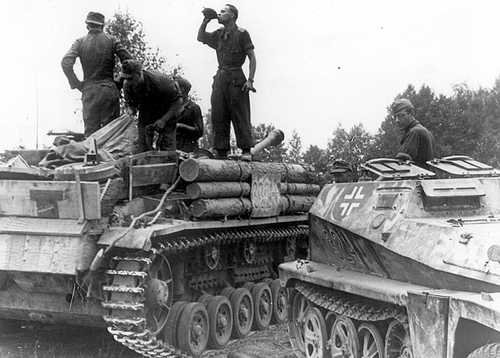 Assault gun and ammo carrier
