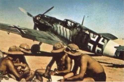 Me-109e in desert