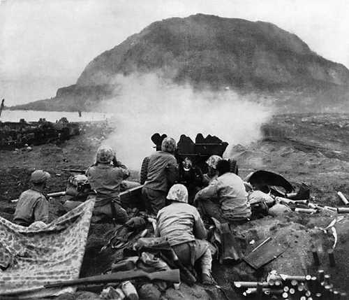 Japanese soldiers in the caves