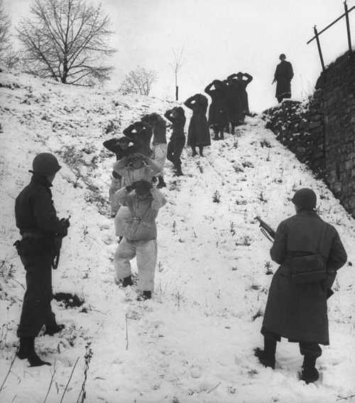 Guarding German prisoners