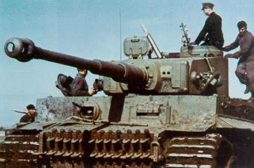Tiger I with ammo
