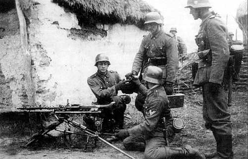 Machine gun crew