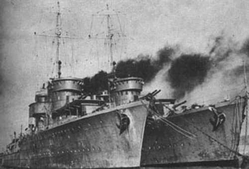 Polish destroyers in the UK.