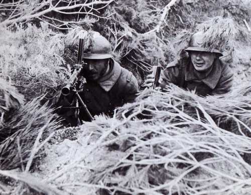 French MG team
