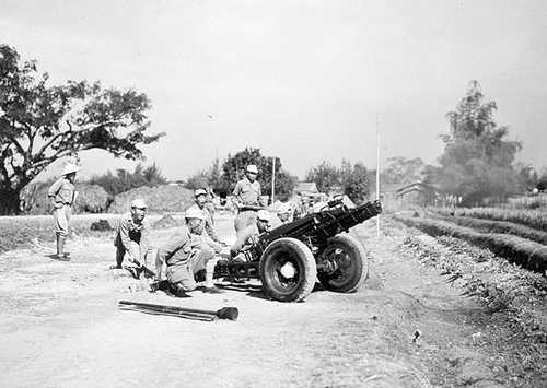 Chinese Forces with Canon