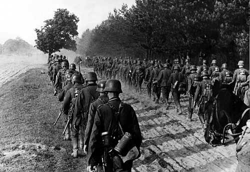 Wehrmacht soldiers on the move