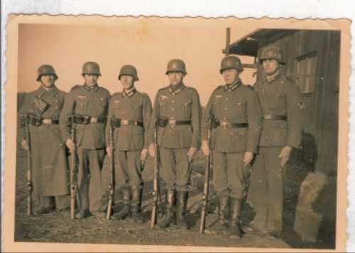 My grandfather`s flak crew