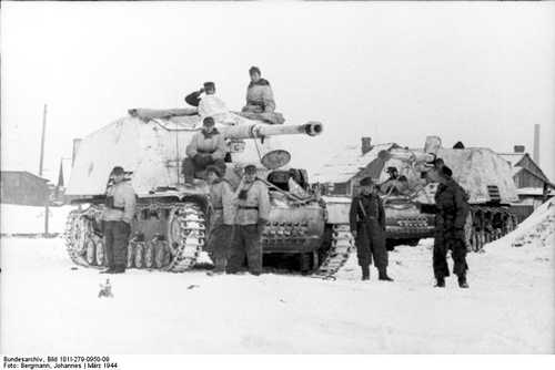 Nashorn tank destroyer, 1944
