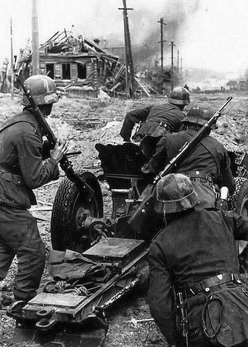 Anti-tank crew