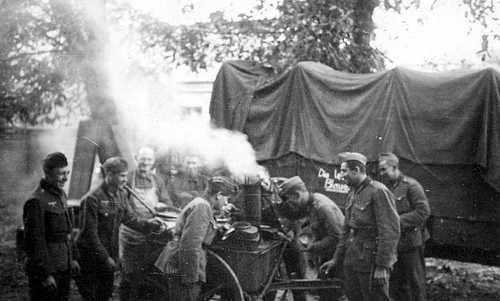 Field kitchen