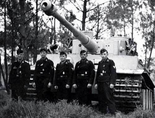 Tiger I. and crew