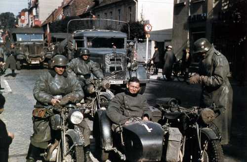 Motorbike troops