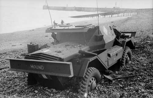 CANADIAN ARMOURED RECON CAR
