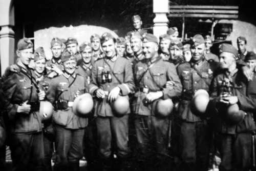 Group of German soldiers.