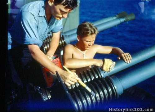 Servicing the 40mm guns