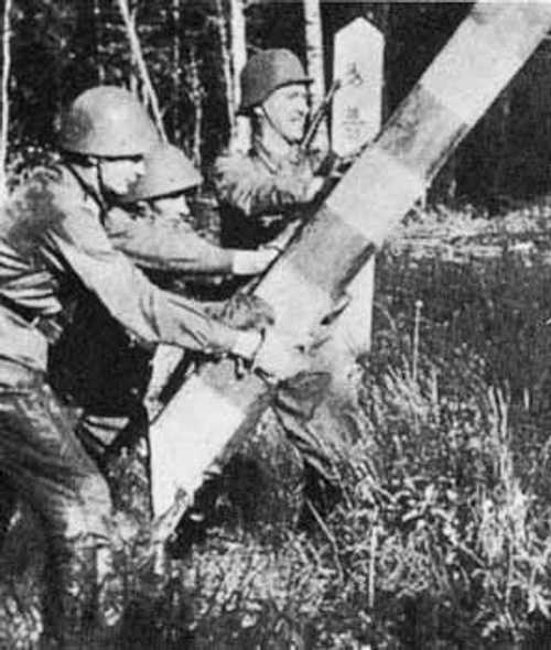 Removing border poles