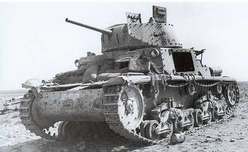 Knocked out / Abandoned M13/40 tank