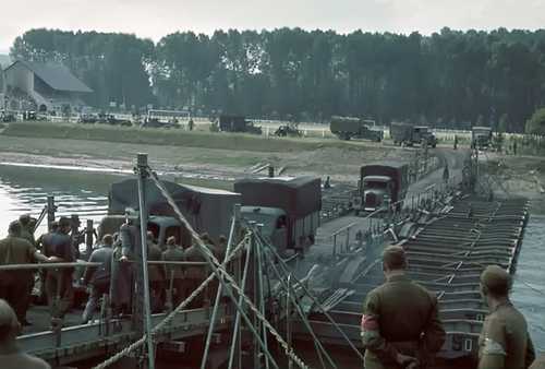 German troops on their way to Paris