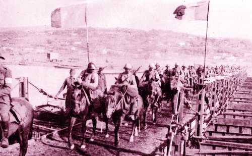 Romanian Cavalry crossing Prut river. 1941.