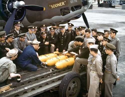 Bomber Pilots Talk about Bombs