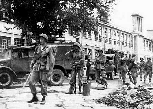U.S. paratroopers in Naples