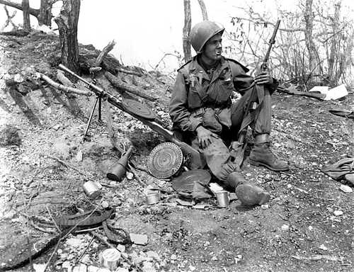 American GI, Russian machine gun