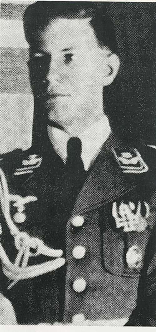 Oberleutnant Helmut Schmidt