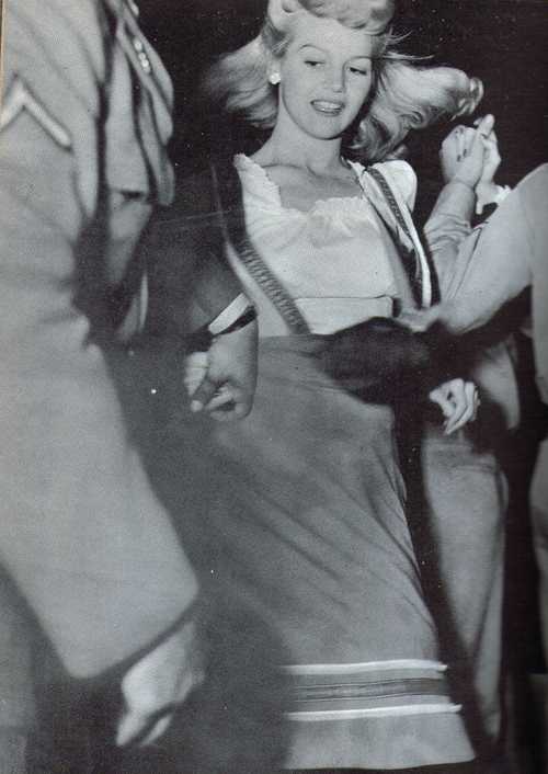 THE HOLLYWOOD CANTEEN