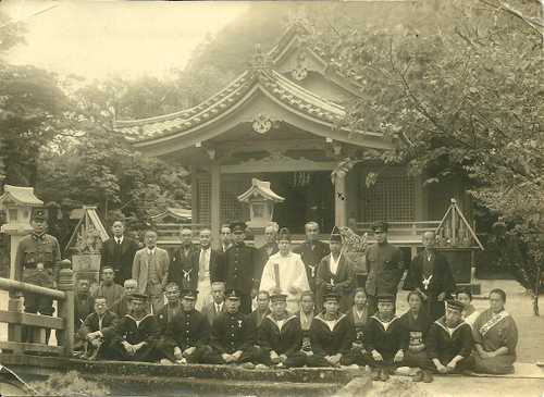Japanese group photo
