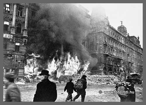 BUDAPEST SIEGE: The Destruction of a Grand City