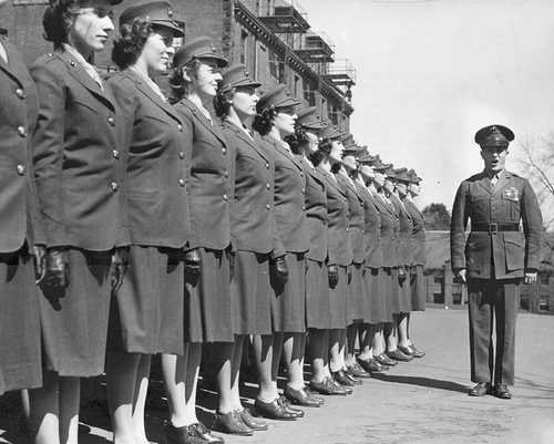 Women Marine Officers 