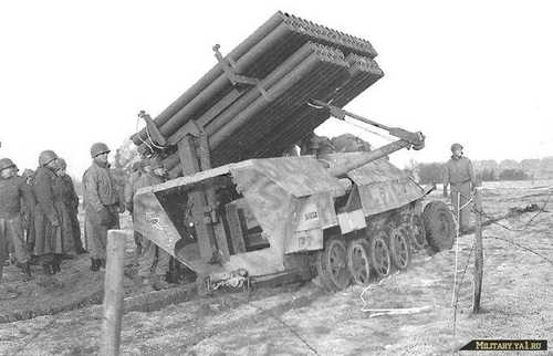 SdKfz 251 w/Calliope, 1944
