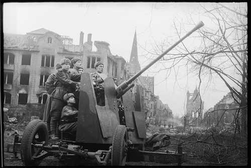 Anti-aircraft gunners