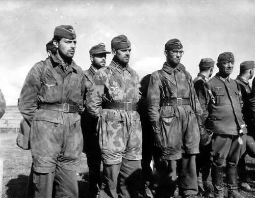 German parachutists(Fallschirmjäger)